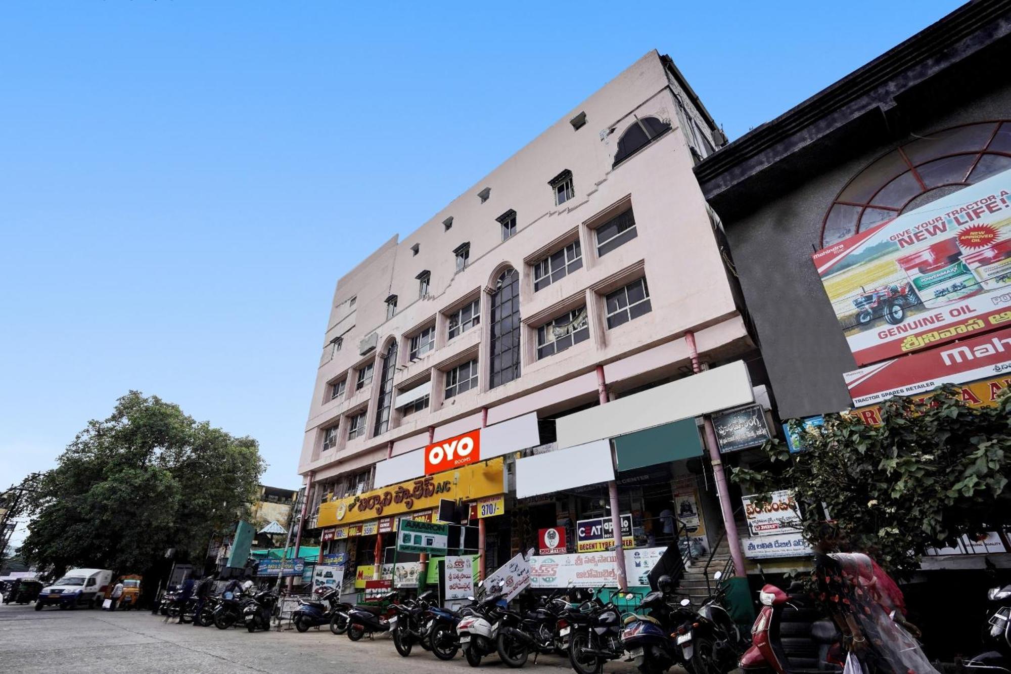 Hotel O Sai Krishna Residency Vijayawāda Exterior photo