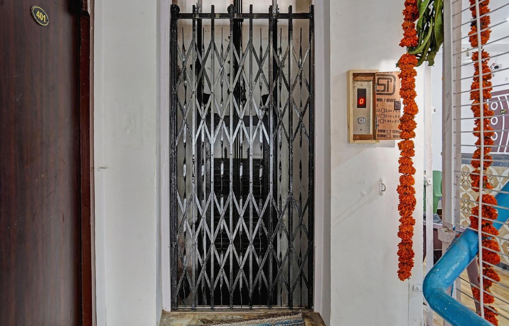 Hotel O Sai Krishna Residency Vijayawāda Exterior photo